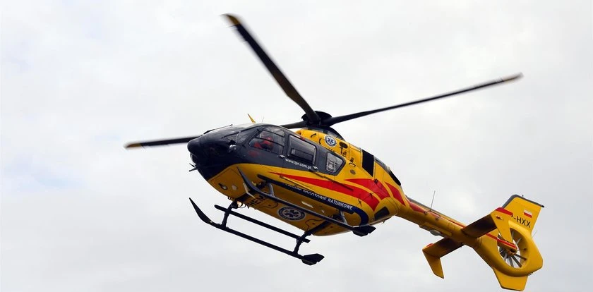 Koszmarny wypadek w Podrzeczu. Rowerzysta wjechał pod ciężarówkę