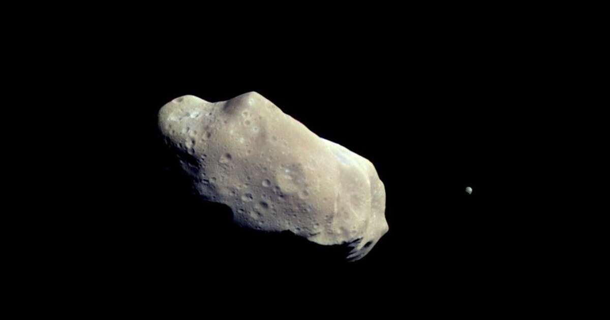 Niebo nad Syberią rozświetliła asteroida. Mieszkańcy Jakucji świadkami niezwykłego zjawiska