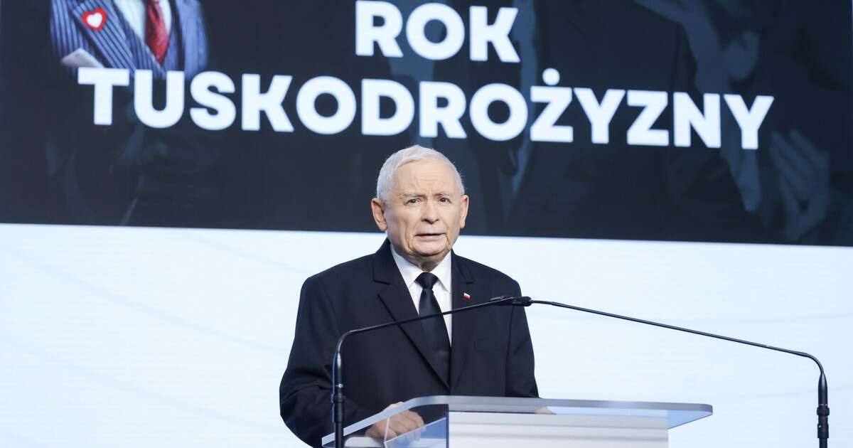 Nocny wpis Jarosława Kaczyńskiego. Oberwało się Donaldowi Tuskowi