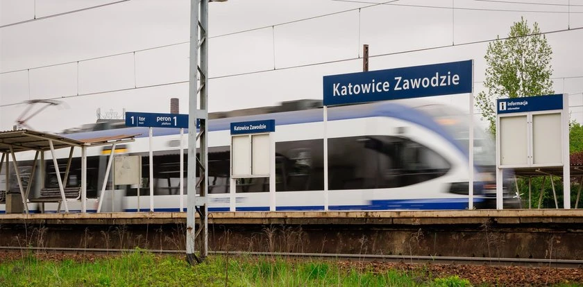 Awaria na katowickim węźle kolejowym. Duże utrudnienia w ruchu pociągów, wytyczono objazdy