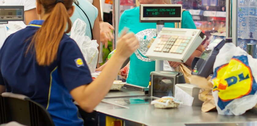 Lidl będzie badał pracowników alkomatami i narkotestami. Wiemy, dlaczego