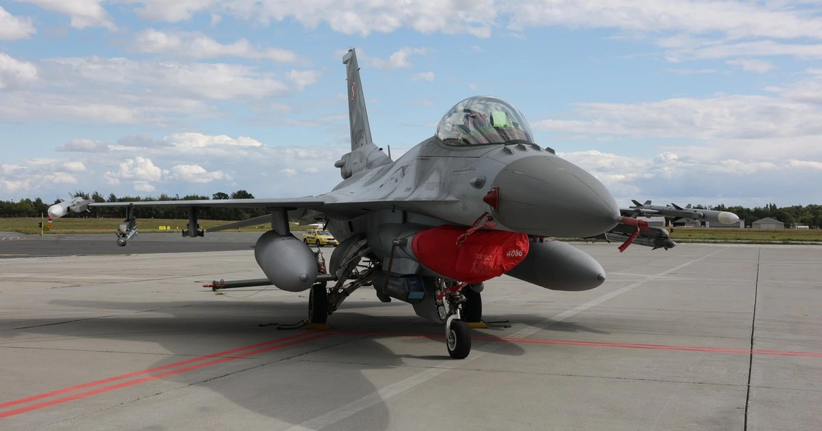 Problemy pilotów F-16. Ekspert o kryzysie i patologiach w wojsku. 