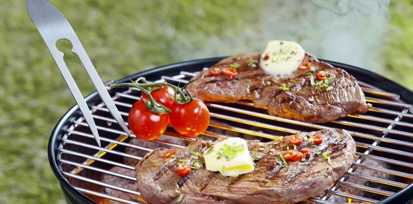 Tanie grille z dobrymi opiniami. Przygotuj się na majówkę!