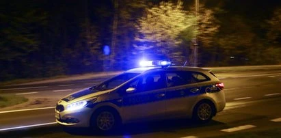 Dramatyczny wypadek na A1 pod Łodzią. Sześć osób rannych po dachowaniu samochodu
