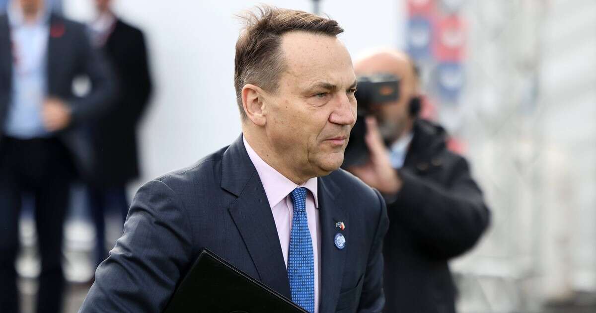 Radosław Sikorski pokazał ostatni przelew z MSZ. Politycy komentują. 