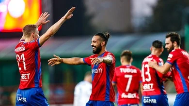 Ekstraklasa: lider powiększył przewagę