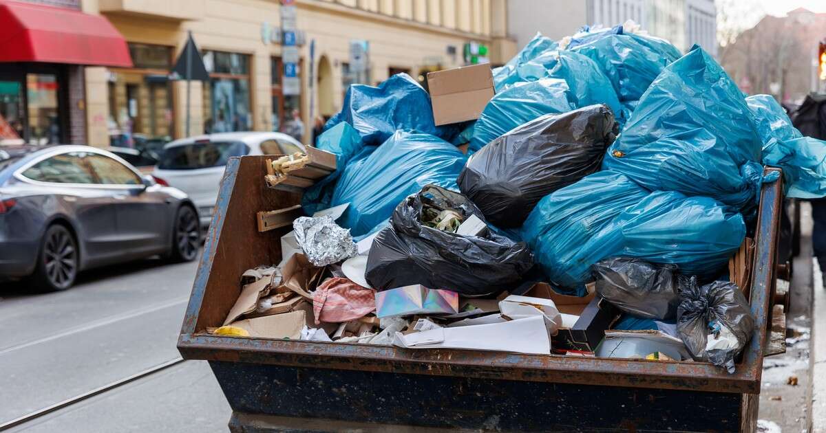 Jest drogo, będzie jeszcze drożej. Samorządy podnoszą opłaty za śmieci