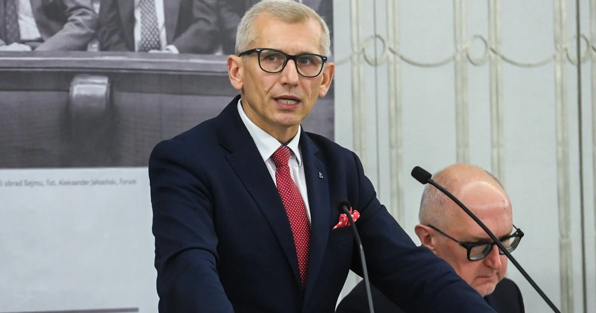 Senator KO o Karolu Nawrockim: Deklarował, że ureguluje pieniądze za apartament deluxe. Sprawdziłem
