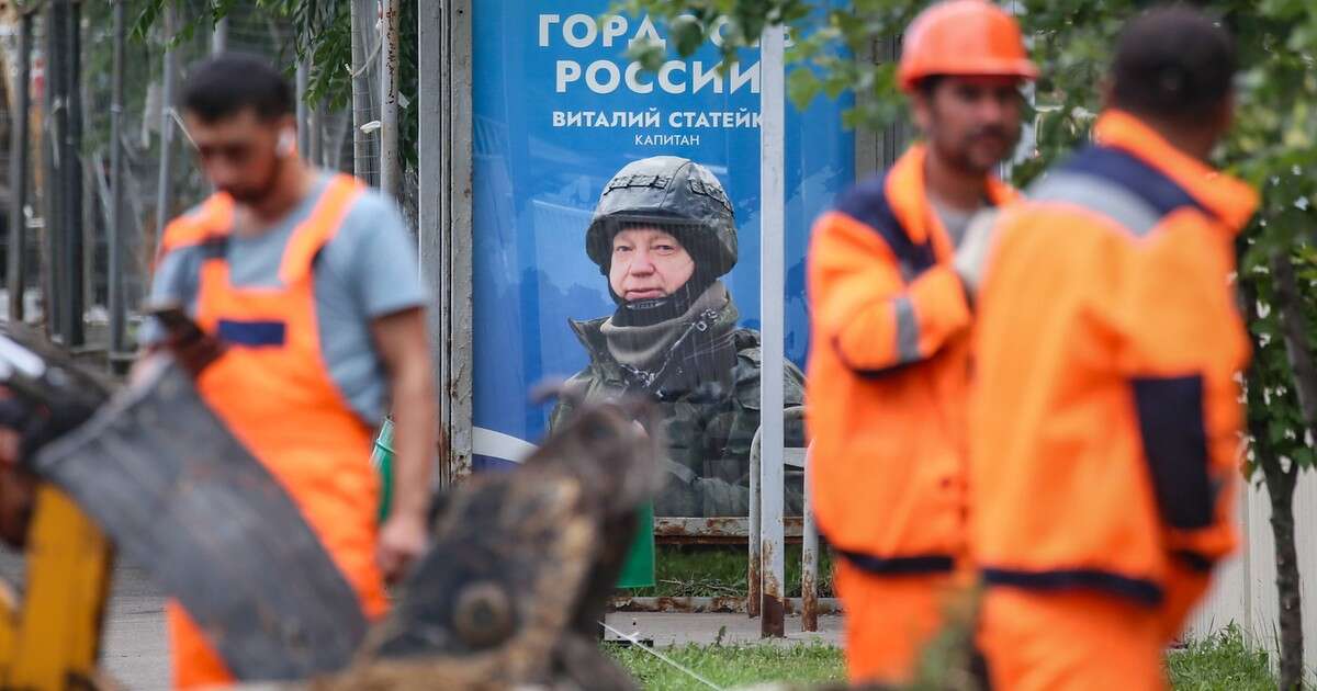 „Nie starczy dla wszystkich”. Rosja ma już właściwie dwie gospodarki. Wojskowa rośnie, cywilna się kurczy