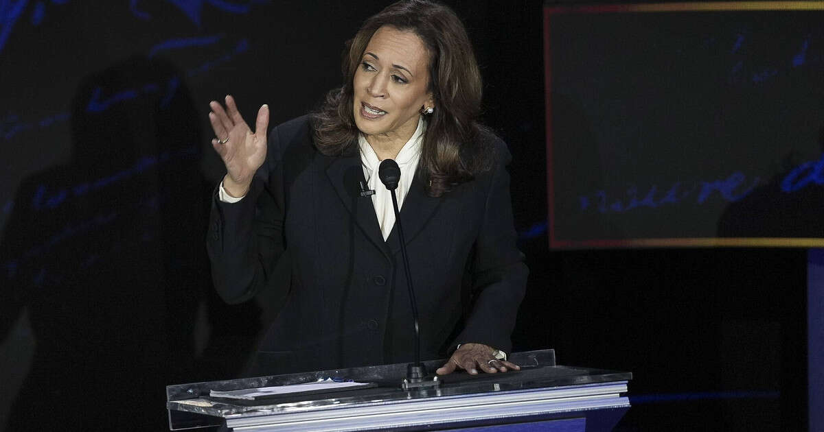 Kamala Harris zrobiła to zaraz po wejściu na scenę. Pierwszy taki przypadek od 2016 r. [WIDEO]