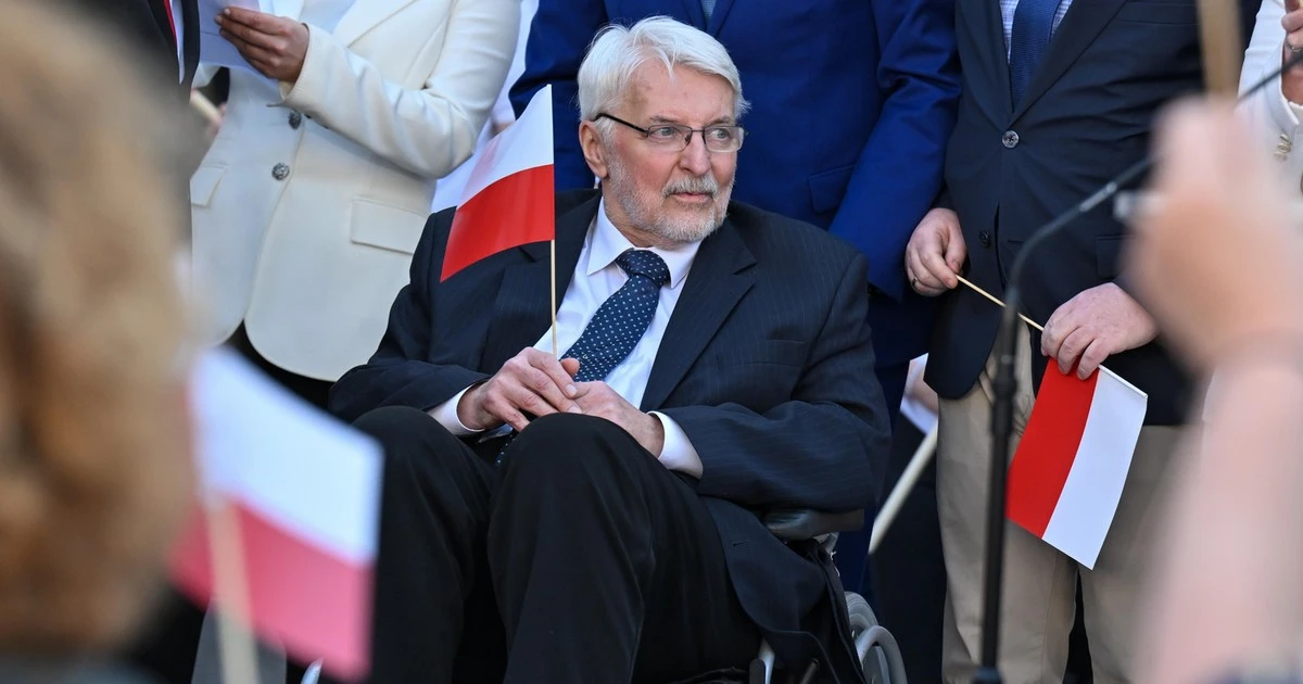 Były szef polskiej dyplomacji prosi o modlitwę. Zmaga się z poważną chorobą