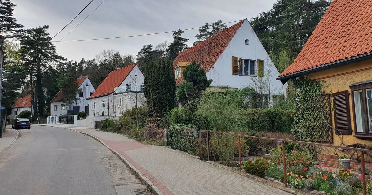 Poniemieckie osiedle skrywa tajemnice. Wychodzą na jaw dopiero przy remoncie