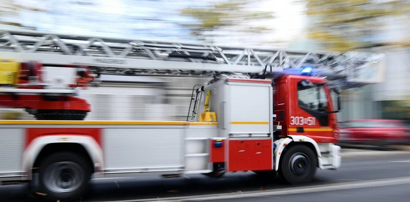 Gigantyczny pożar w Tarnowie. Z ogniem walczy ponad 25 zastępów straży