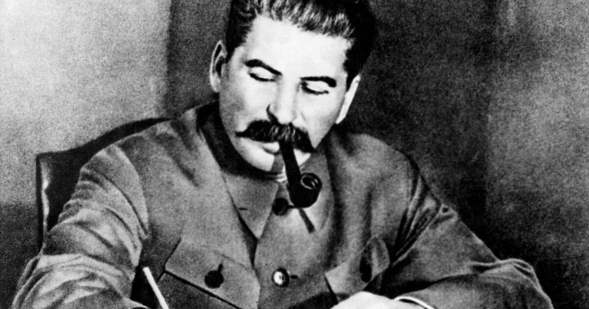 Armia Czerwona wpadła w pułapkę. Stalin wydał absurdalny rozkaz [FRAGMENT KSIĄŻKI]