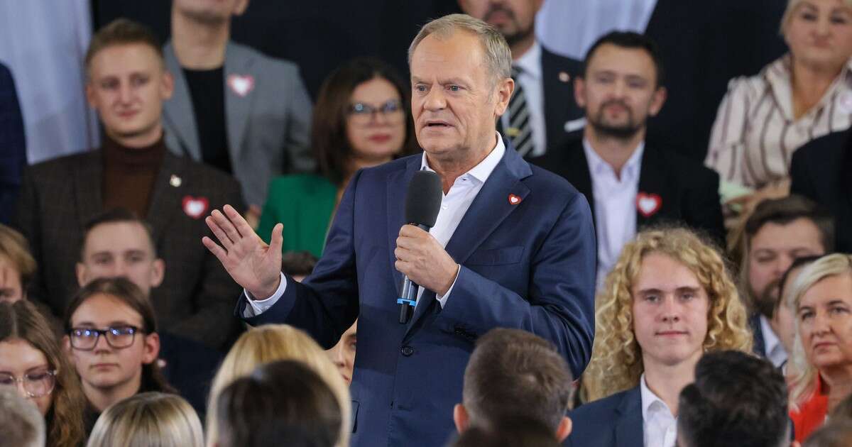 Rozpoczęła się konwencja KO. Tusk: te osiem miesięcy były bardziej efektywne niż ich osiem lat [RELACJA NA ŻYWO]