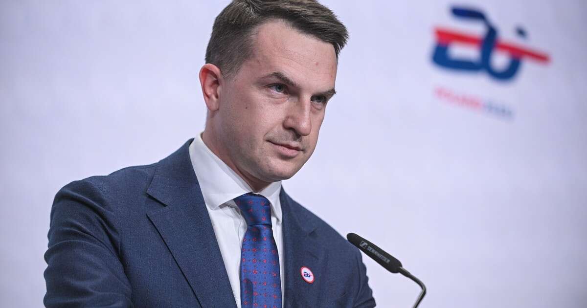 Adam Szłapka chwali wizytę Andrzeja Dudy u Donalda Trumpa. 