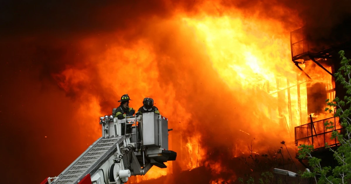 Pożar w moskiewskim magazynie materiałów pirotechnicznych
