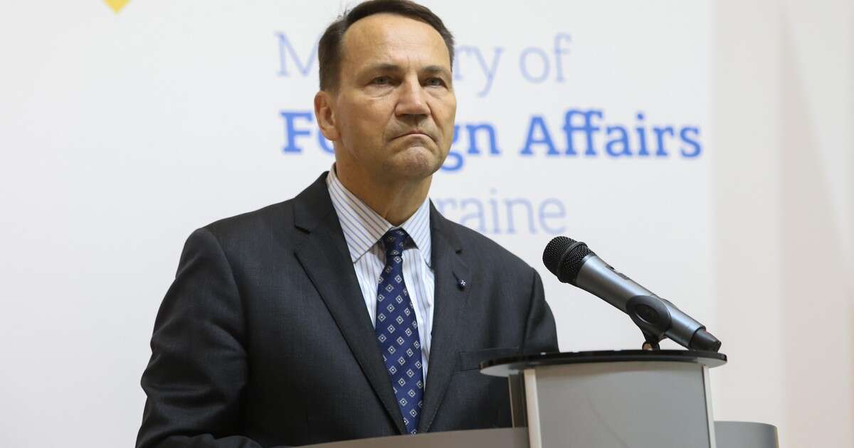 Iskrzy na linii Warszawa-Kijów. Minister Sikorski zapowiada 