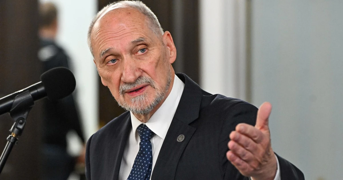 Spięcie Antoniego Macierewicza z dziennikarzem. 
