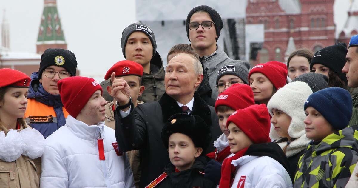 Szóstoklasista z Krymu zakpił z żołnierzy Putina i rozwścieczył blogerów wojennych. 