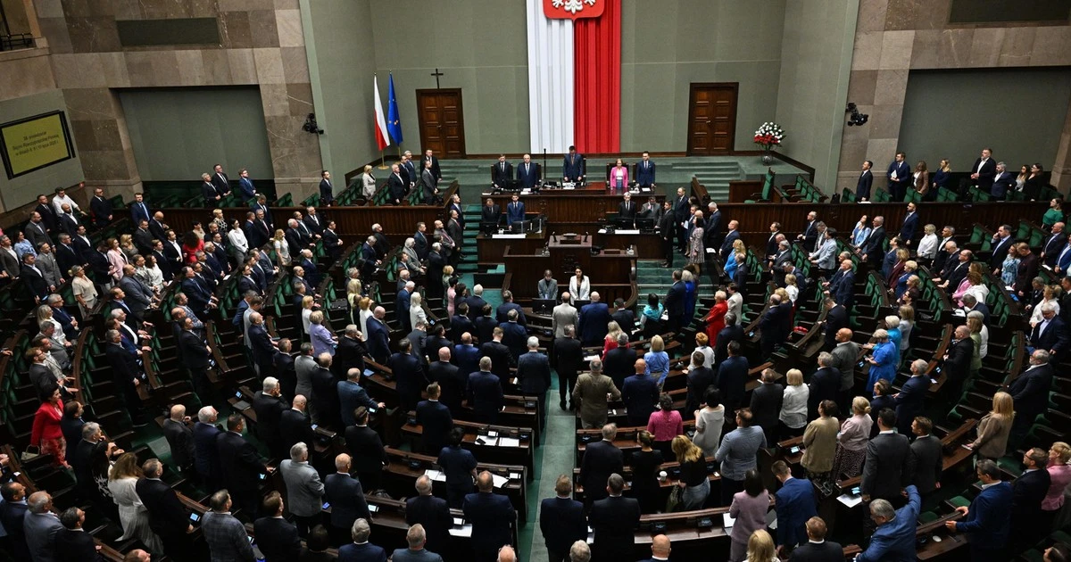 Poseł PO zrugał Mariusza Błaszczaka: przyszedł tu pan jak na targowisko [RELACJA NA ŻYWO]