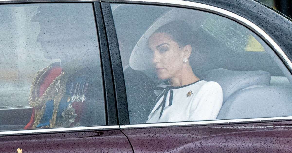 Księżna Kate zachwyca na Trooping the Colour. Pierwszy raz pokazała się publicznie od ogłoszenia choroby [ZDJĘCIA]