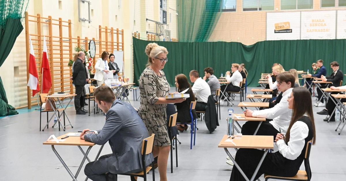 Egzamin z matematyki. Przecieki w sieci, czego szukają maturzyści