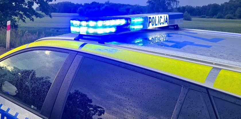 Tajemnicza śmierć starszego mężczyzny w Olszynie. Zwłoki znalazły dzieci