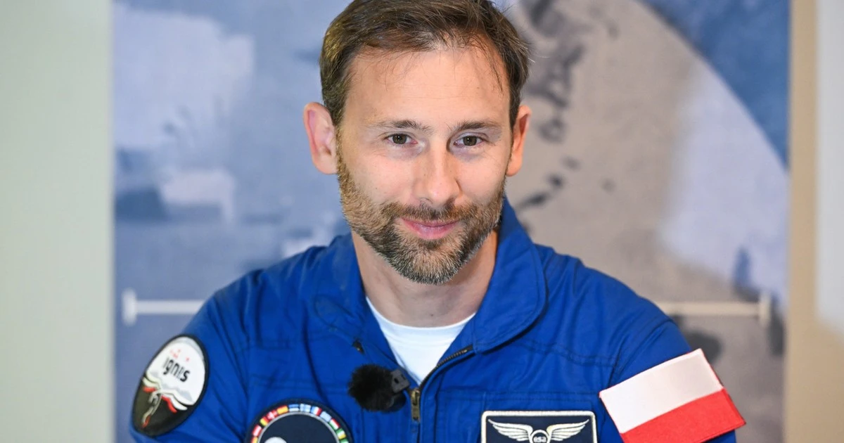Polak poleci w kosmos nową kapsułą Dragon. Są szczegóły