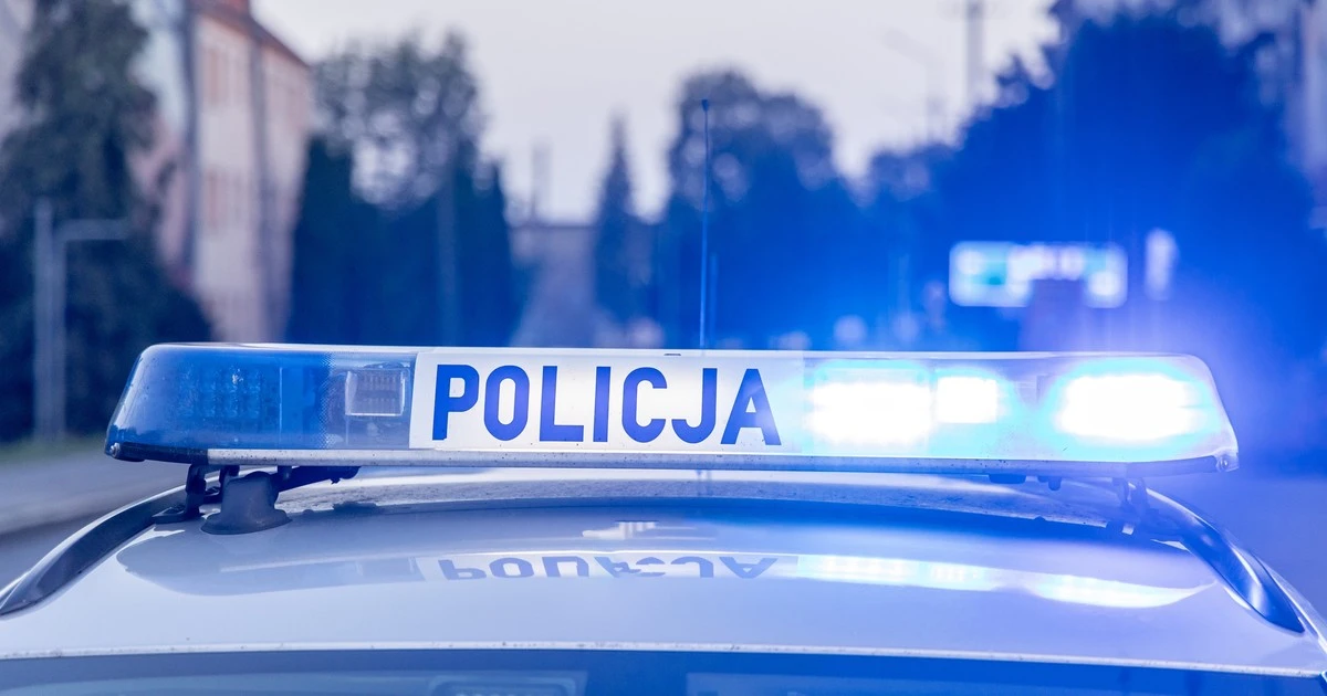 Ciało 25-latka znalezione z licznymi ranami. Policja zatrzymała jego partnerkę