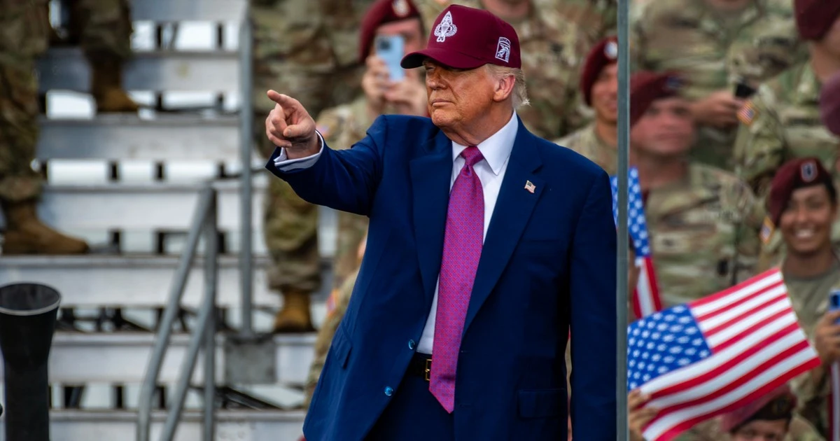 Protesty w Los Angeles. Donald Trump reaktywuje pomysł sprzed pięciu lat. Chce kary więzienia za spalenie amerykańskiej flagi