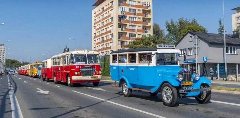 Musisz to zobaczyć! Zabytkowe autobusy przejadą przez Kraków