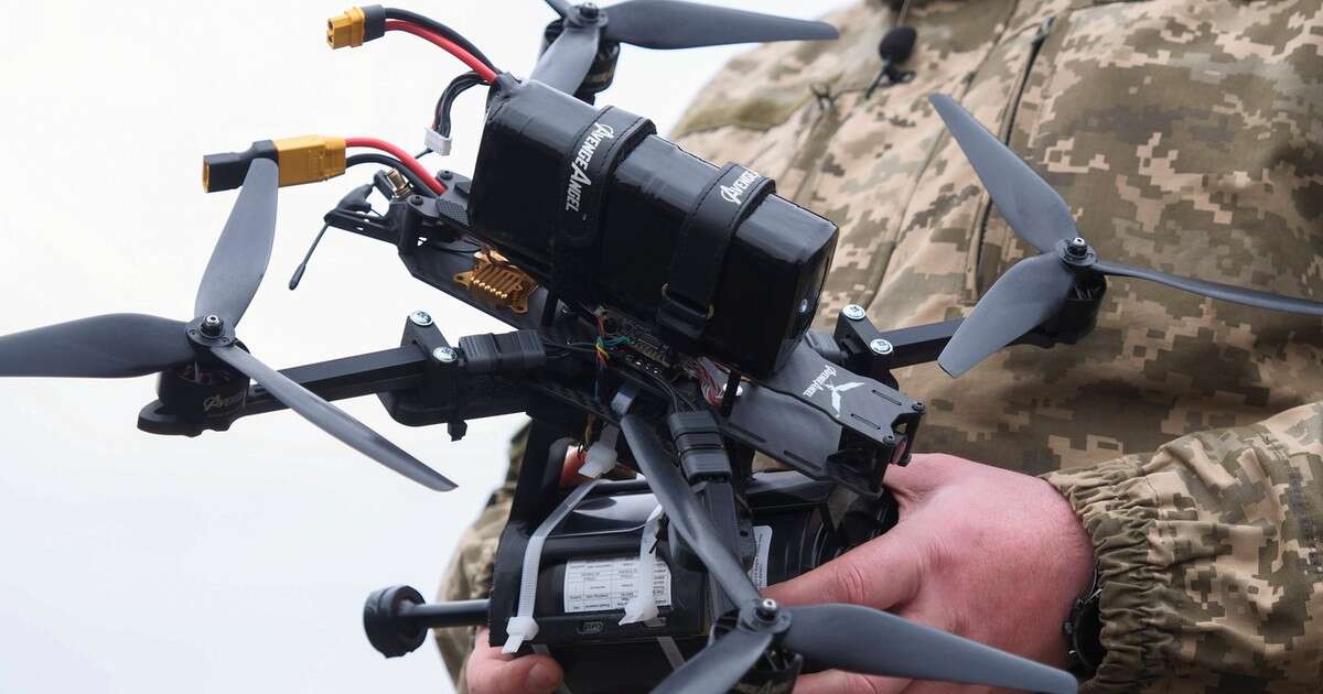 Ukraińska armia ma problemy z mobilizacją. Gdy ludzie zawodzą, Kijów musi polegać na dronach