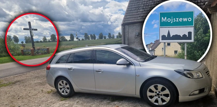 Zatrzymali się przy krzyżu. Wzięli na ręce dziecko i ruszyli do lasu. Tam odprawiali 