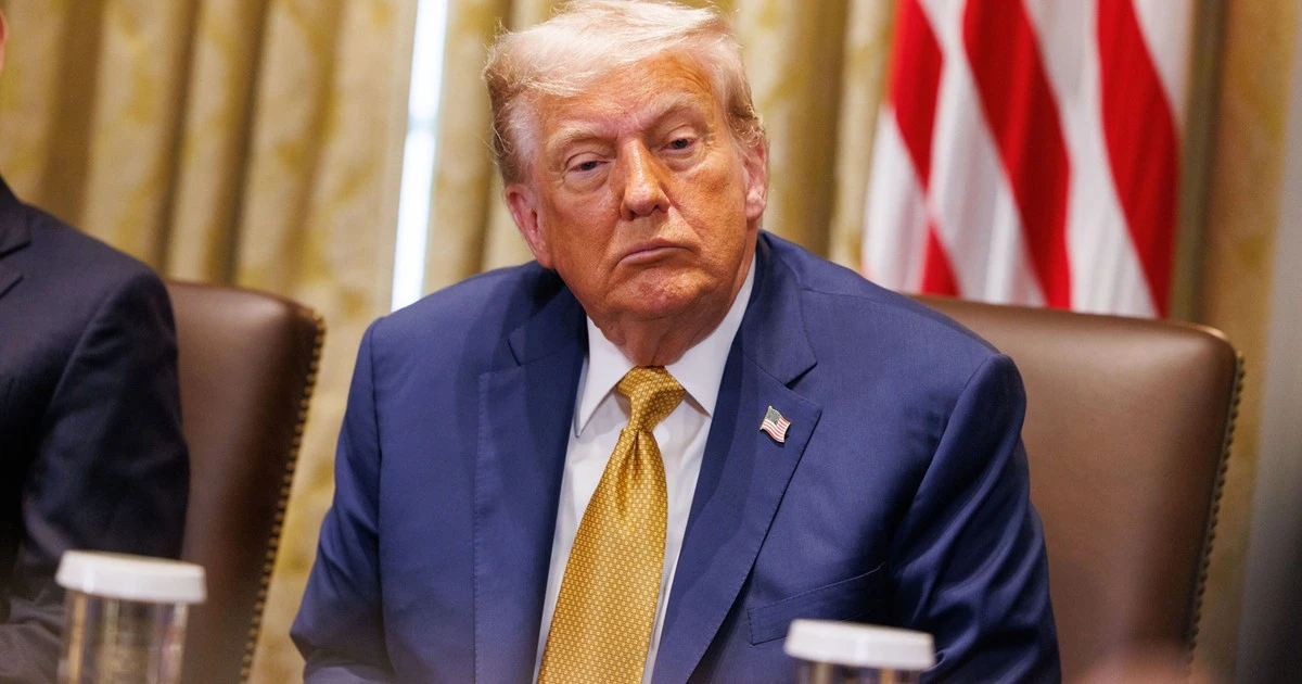 Donald Trump chwali wprowadzone cła. 