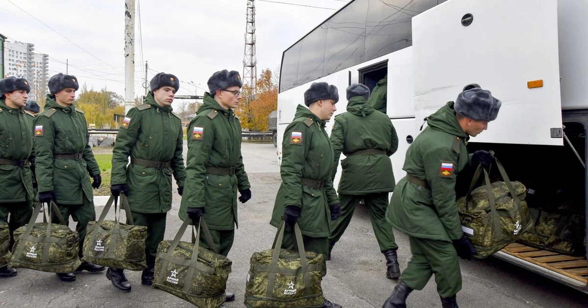 Rosja zmienia zasady poboru do wojska. Teraz będzie trwał on przez cały rok