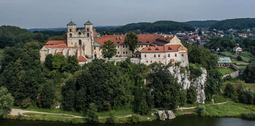 Antysylwester w Tyńcu. Głowa nie ucierpi przez kaca. A portfel?