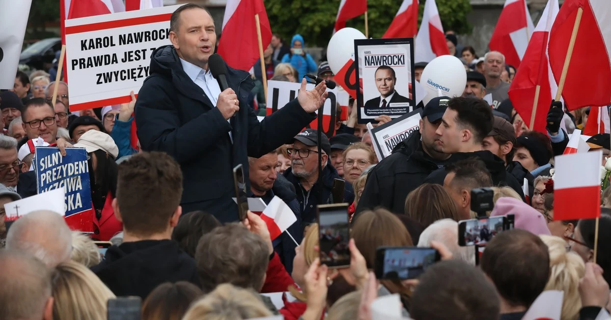 Emocje na wiecu. Tłum zaczął skandować hasło wymierzone w Donalda Tuska. Karol Nawrocki zareagował [RELACJA NA ŻYWO]
