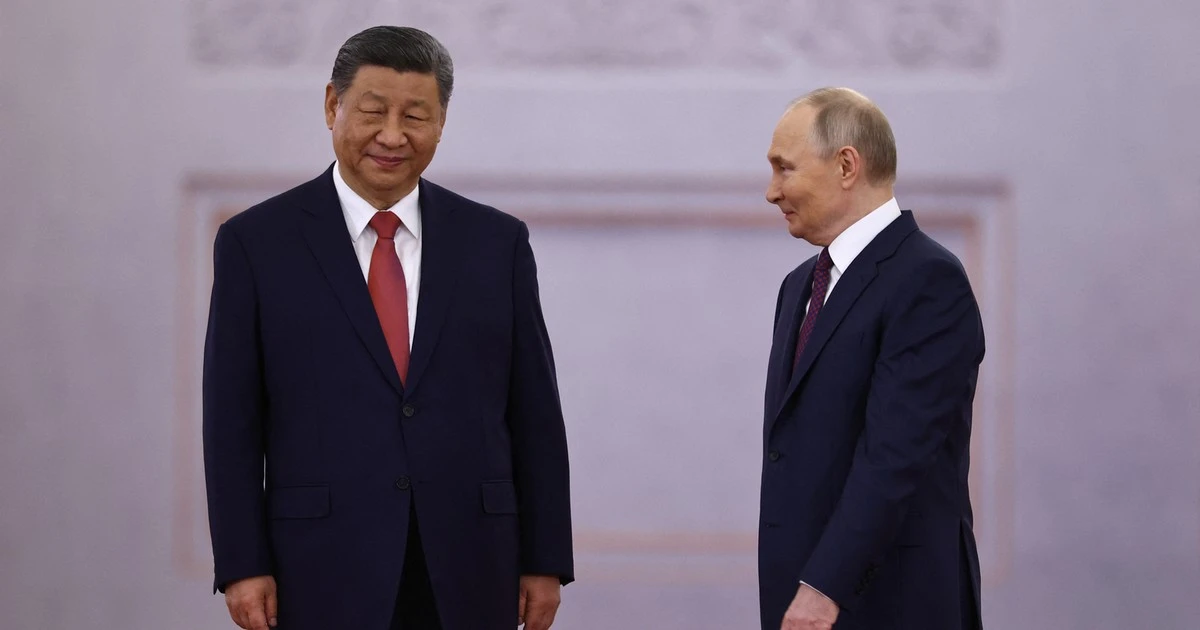 Panika w Chinach. Pekin może szukać ratunku w Moskwie