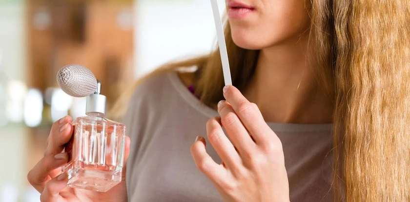 Damskie perfumy w przepięknych flakonach. 60-latki zachwycone