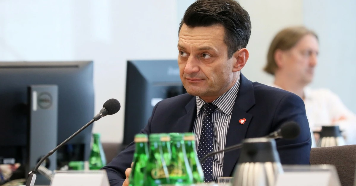 Powiedział, że 