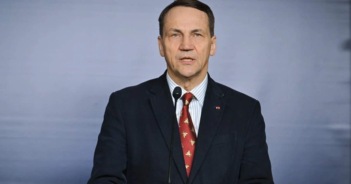 Radosław Sikorski o decyzji MSZ. 