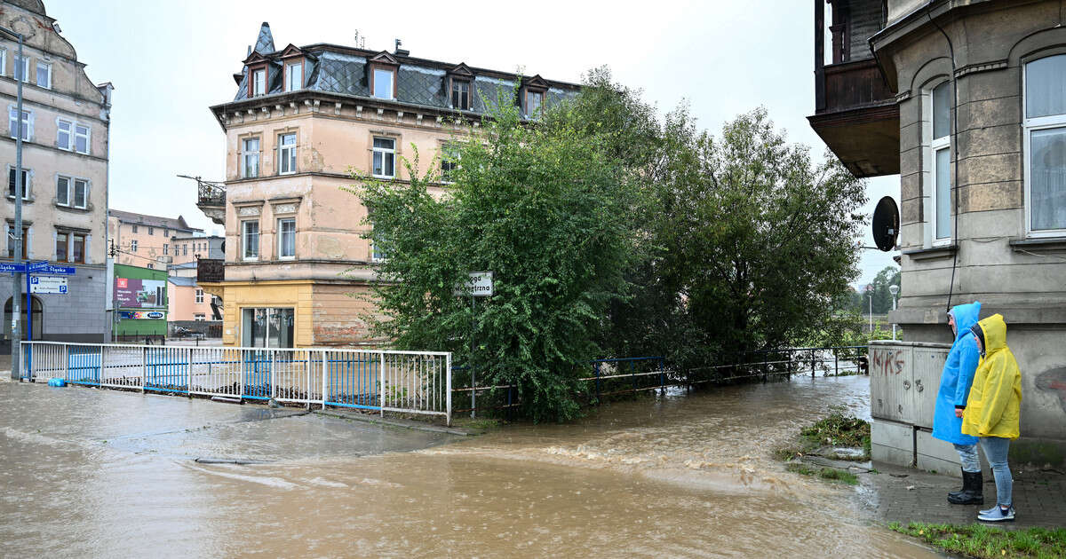 Dołącz do zbiórki dla powodzian. Licznik wpłat nie zatrzymuje się