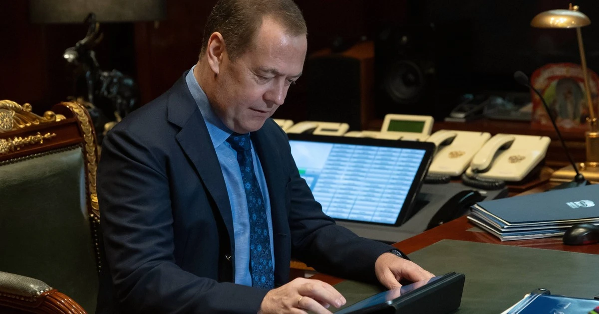 Kiedyś uchodził za nadzieję na liberalną Rosję. Dziś Dmitrij Miedwiediew zarabia miliardy na antyzachodnim hejcie w internecie