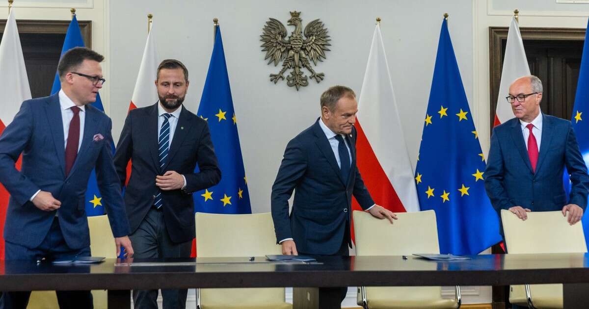 Będzie awantura o marszałka? W koalicji huczy o rzekomych planach Szymona Hołowni