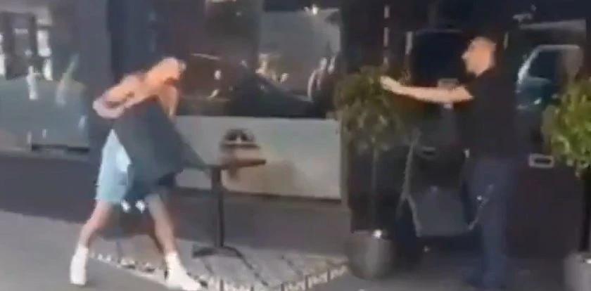 Groza w nadmorskim kurorcie. Gang półnagich nastolatków terroryzował gości