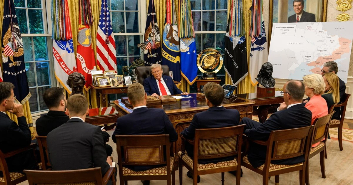 Oto co stało za Donaldem Trumpem w Gabinecie Owalnym. Nikt tego nie zauważył