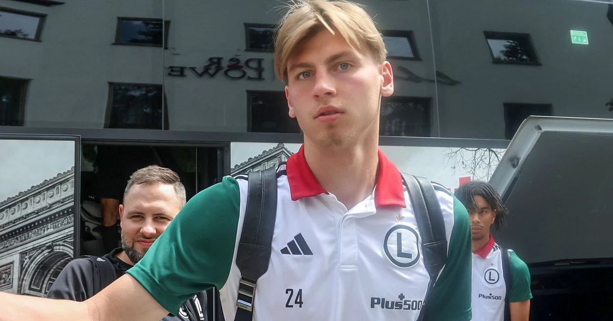 Przełomowe wieści dla Legii! Media: jest decyzja w sprawie transferu Ziółkowskiego