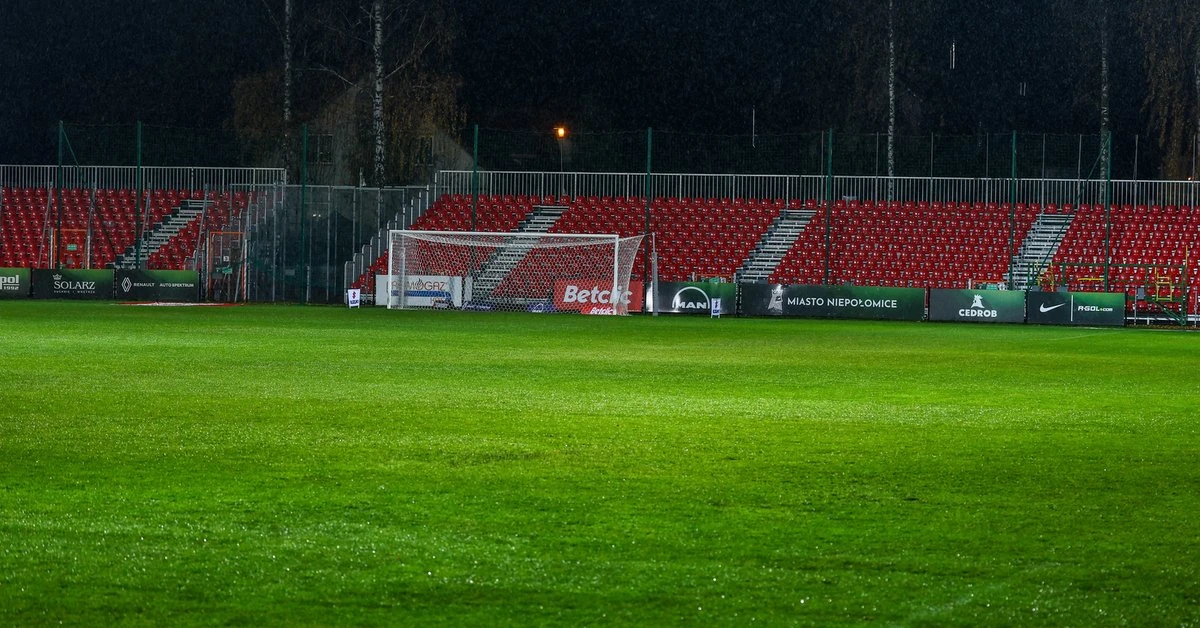 Mecz 1. Ligi odwołany! Sędzia nie miał innego wyjścia