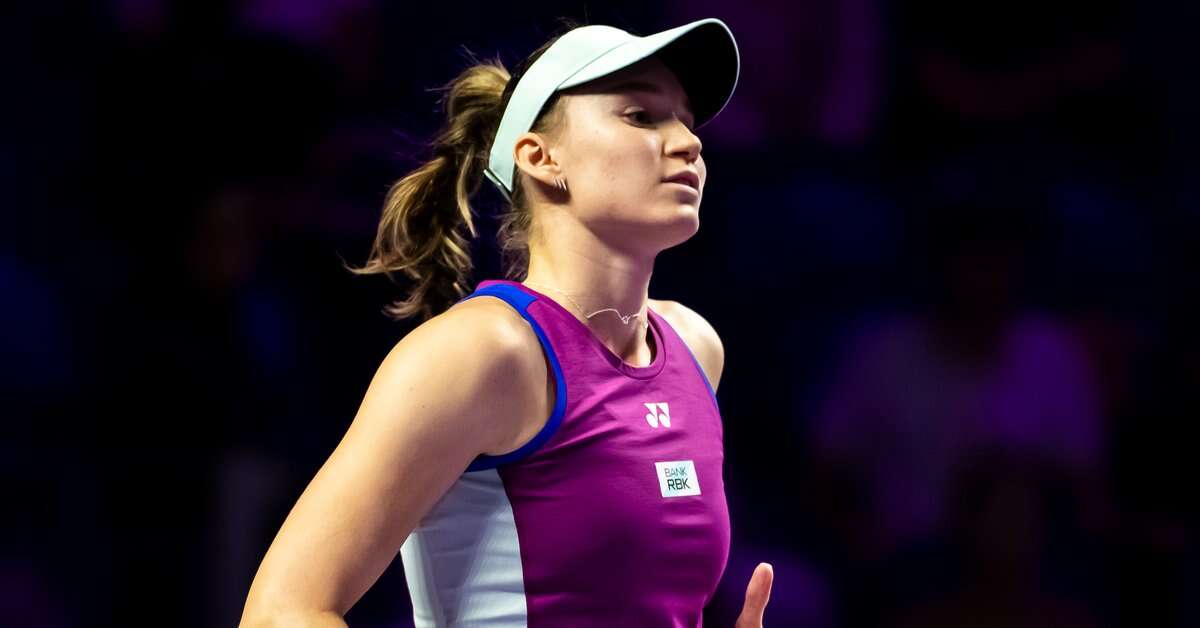 Niespodzianka w WTA Finals! Lawina błędów. Klęska Jeleny Rybakiny